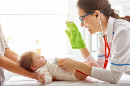 S neprůchodností slzných cest se nejčastěji setkáme u miminek S neprůchodností slzných cest se nejčastěji setkáme u miminek