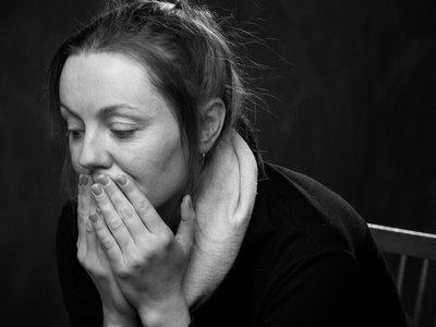 Úzkost zažívá spousta lidí kvůli nahromaděnému stresu. Fotolia_98957062_XS