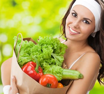 Dostatek zeleniny a ovoce ve stravě je základ prevence žaludečních vředů. 