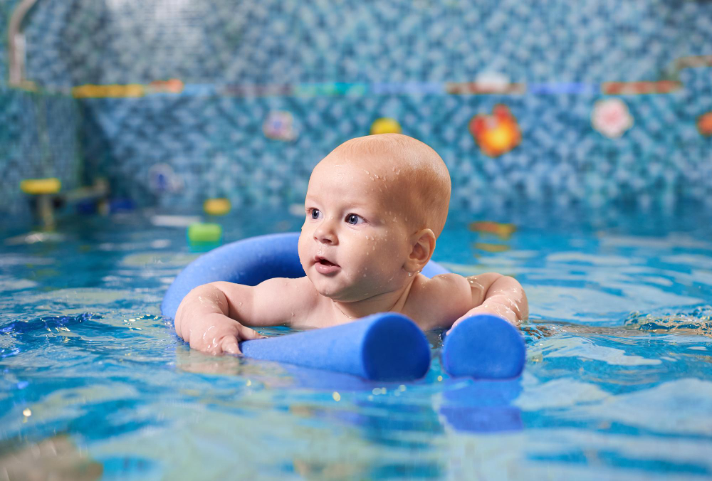 Přihlaste své dítě na plavání, bude ho bavit a prospěje mu