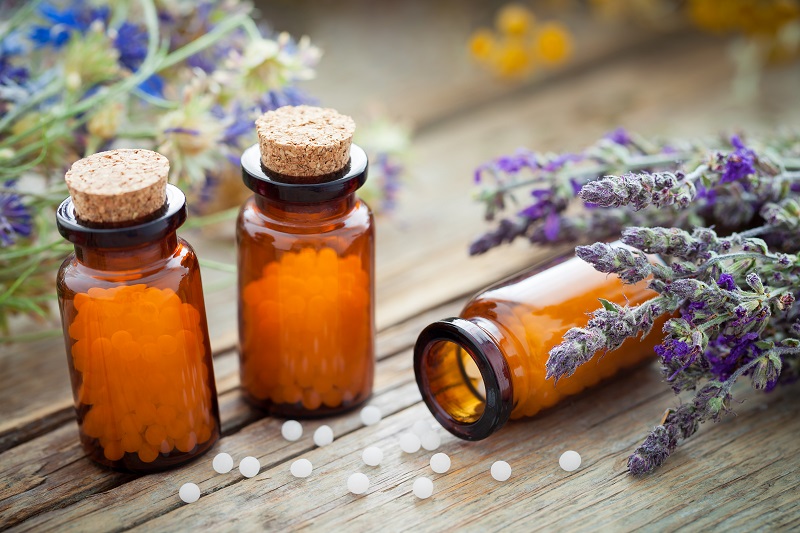 Homeopatika se prodávají nejen ve formě kuliček, ale i v podobě mastí, kapek, tablet nebo gelů!