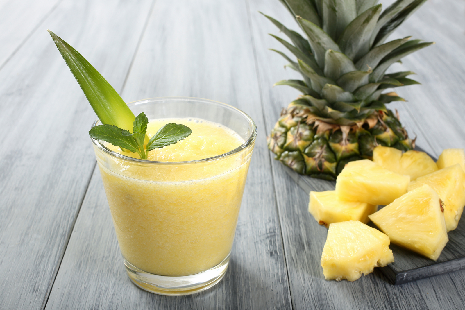 Ananasová šťáva má řadu prospěšných účinků na pleť i trávení